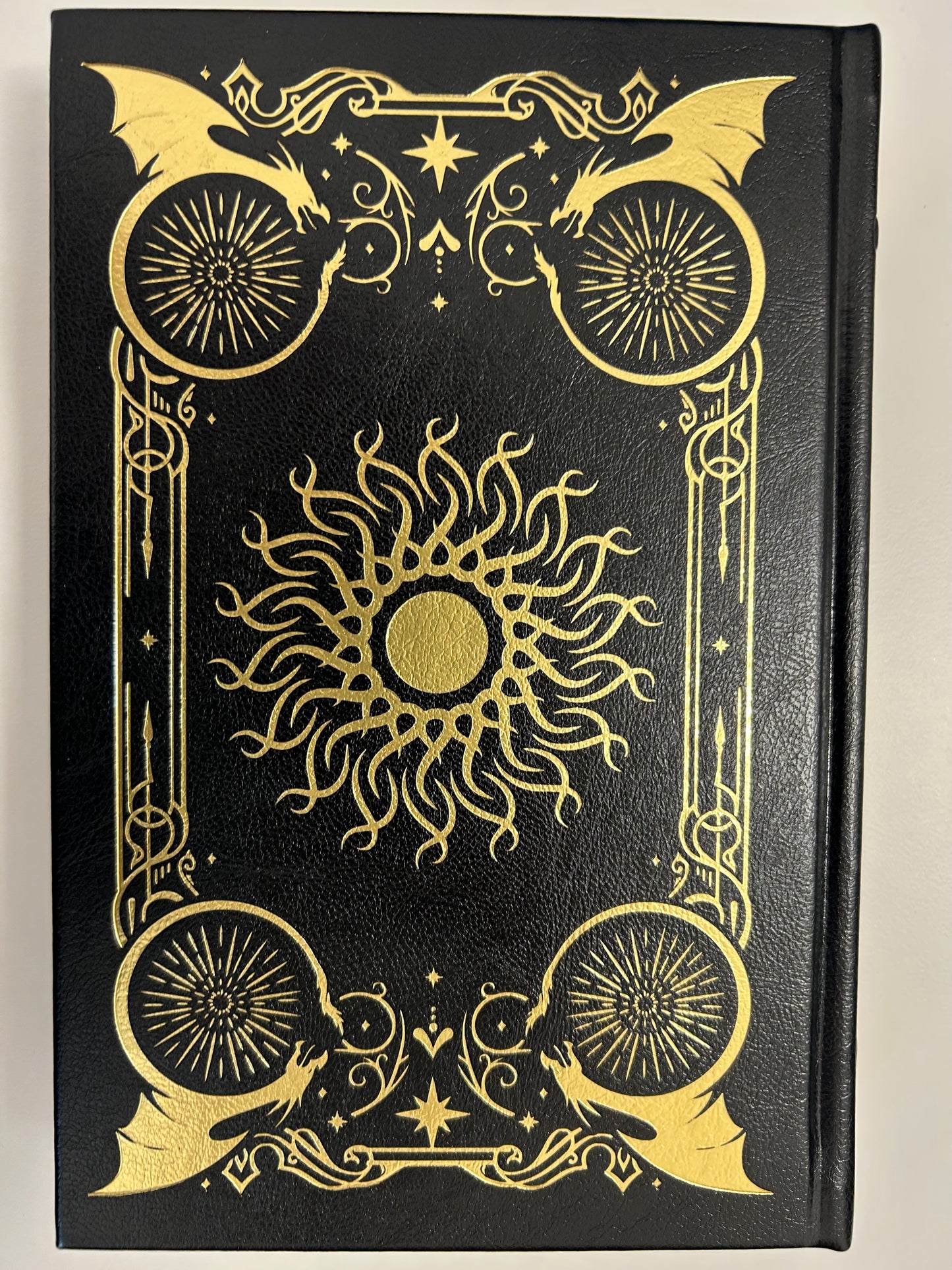 Siege of Shadows: The Keeper Chronicles Book 3 (Collector's Edition)