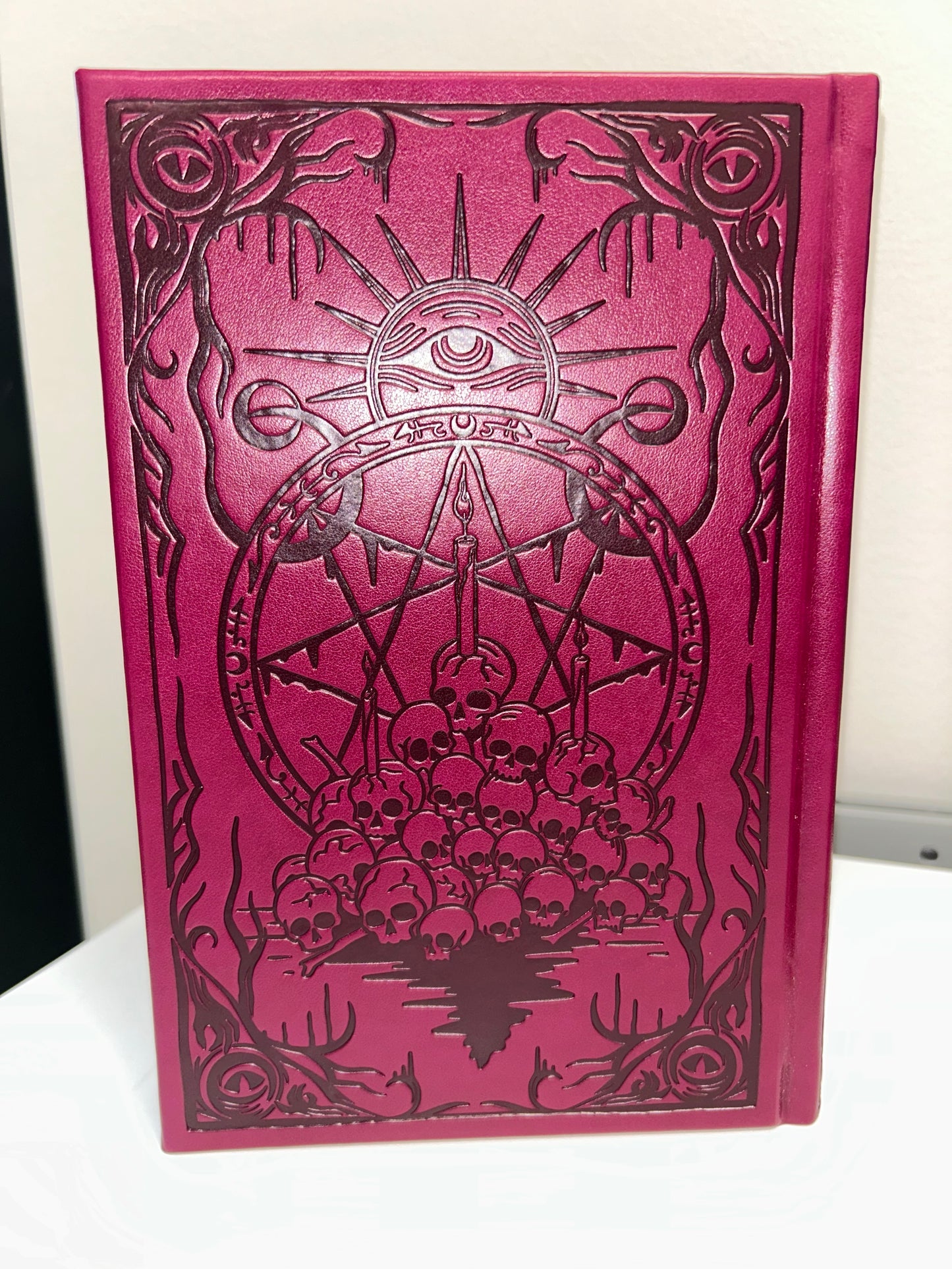 She Dreams in Blood: Obsidian Path Vol. 2 (Collector's Edition)