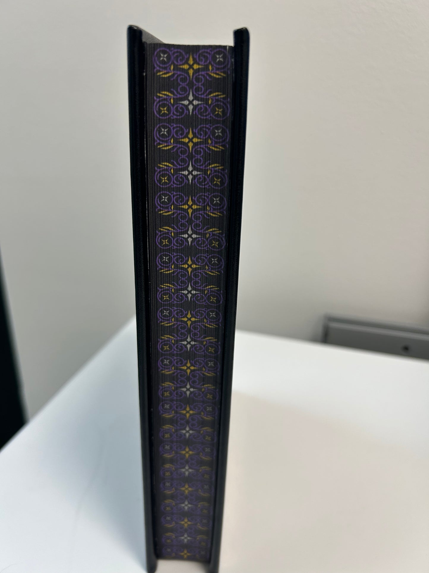 The Mage Saga Book 3: Sorcerer (Collector's Edition)