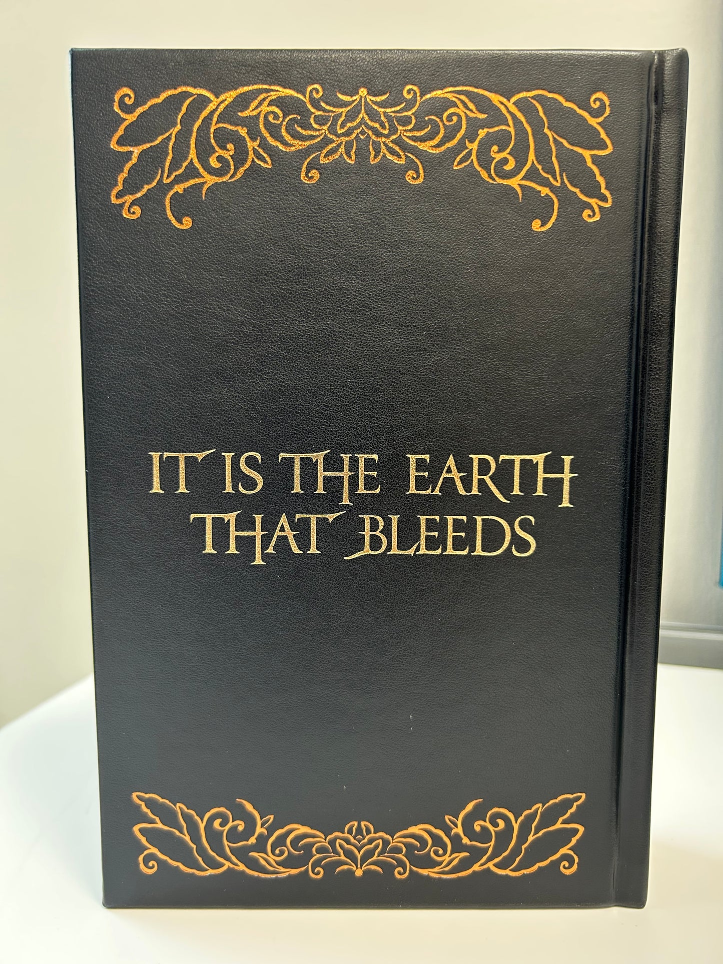 Conqueror's Blood (Collector's Edition)